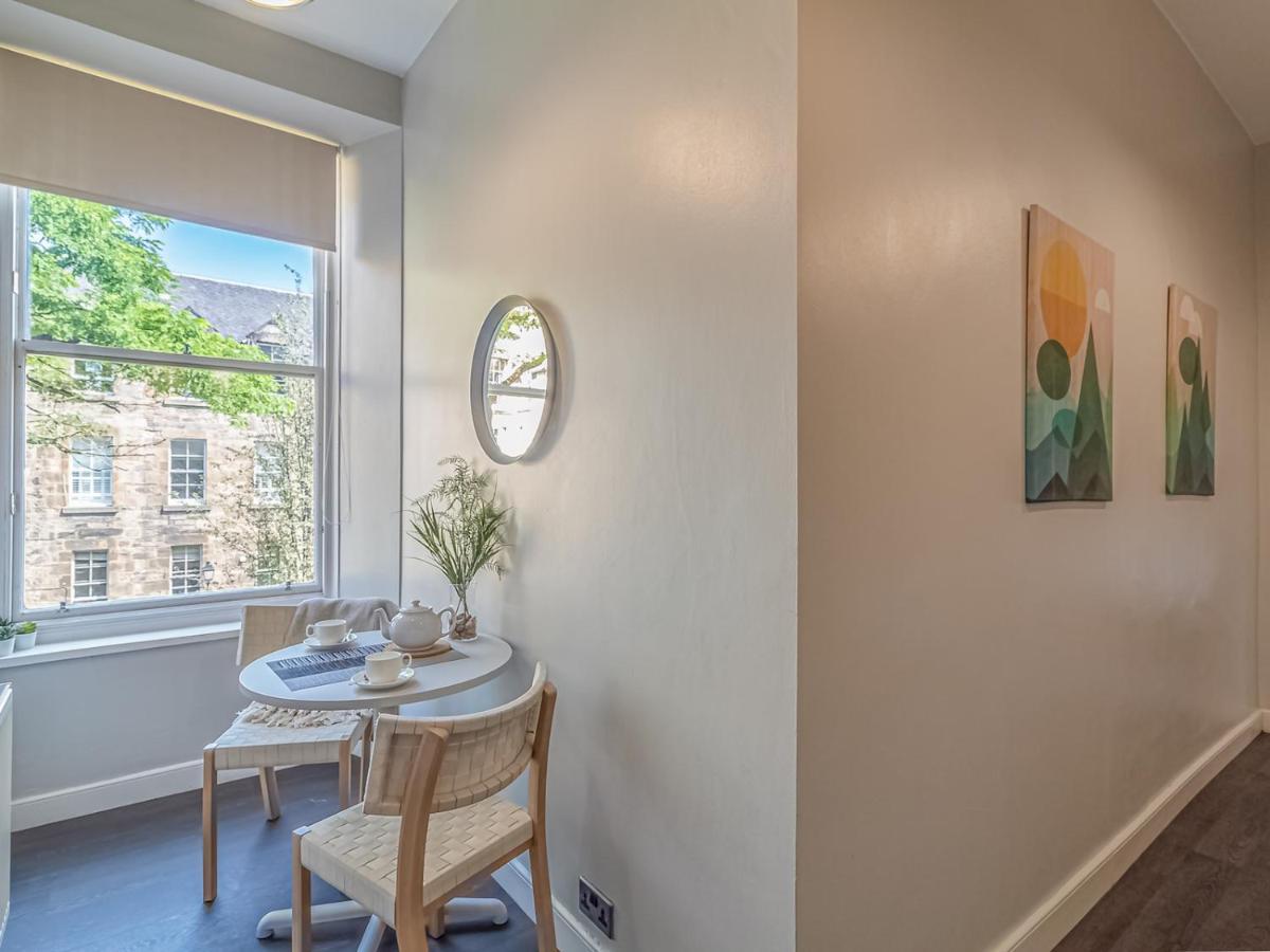 Pass The Keys Spacious And Homely Flat On The Royal Mile EDI Exteriér fotografie