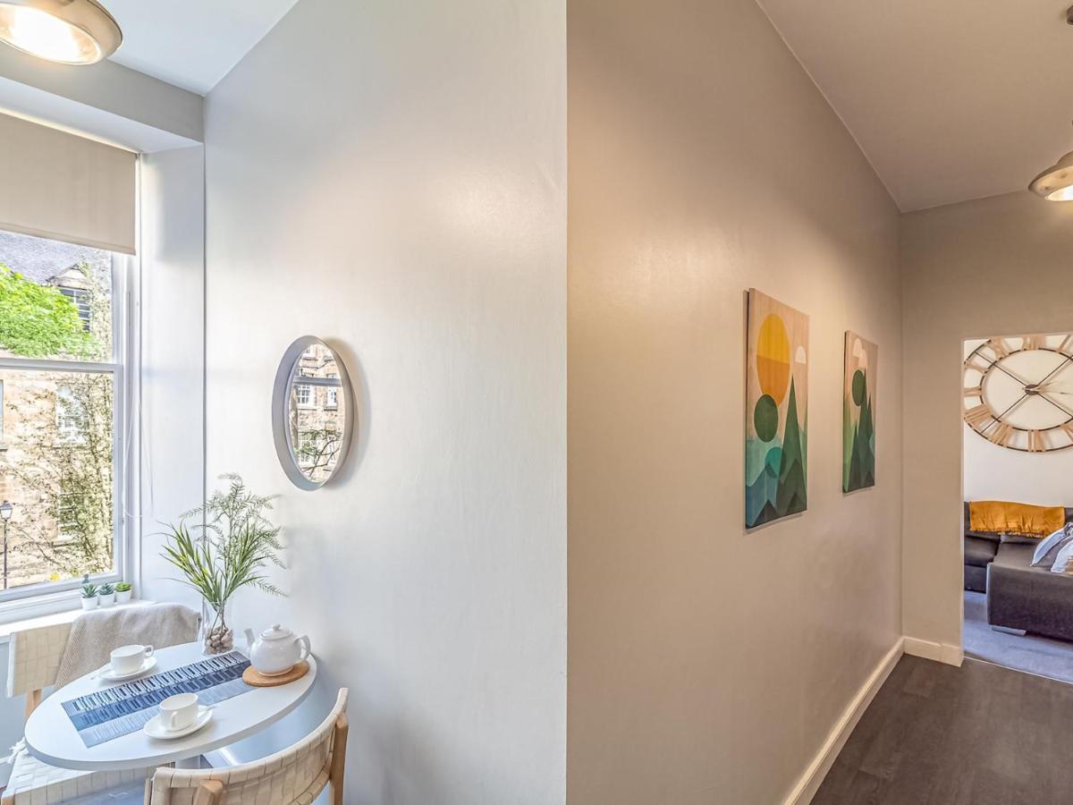 Pass The Keys Spacious And Homely Flat On The Royal Mile EDI Exteriér fotografie