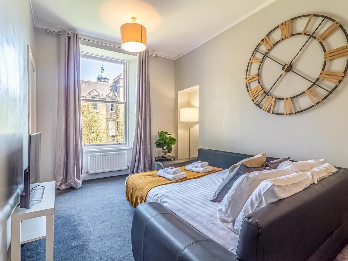 Pass The Keys Spacious And Homely Flat On The Royal Mile EDI Exteriér fotografie