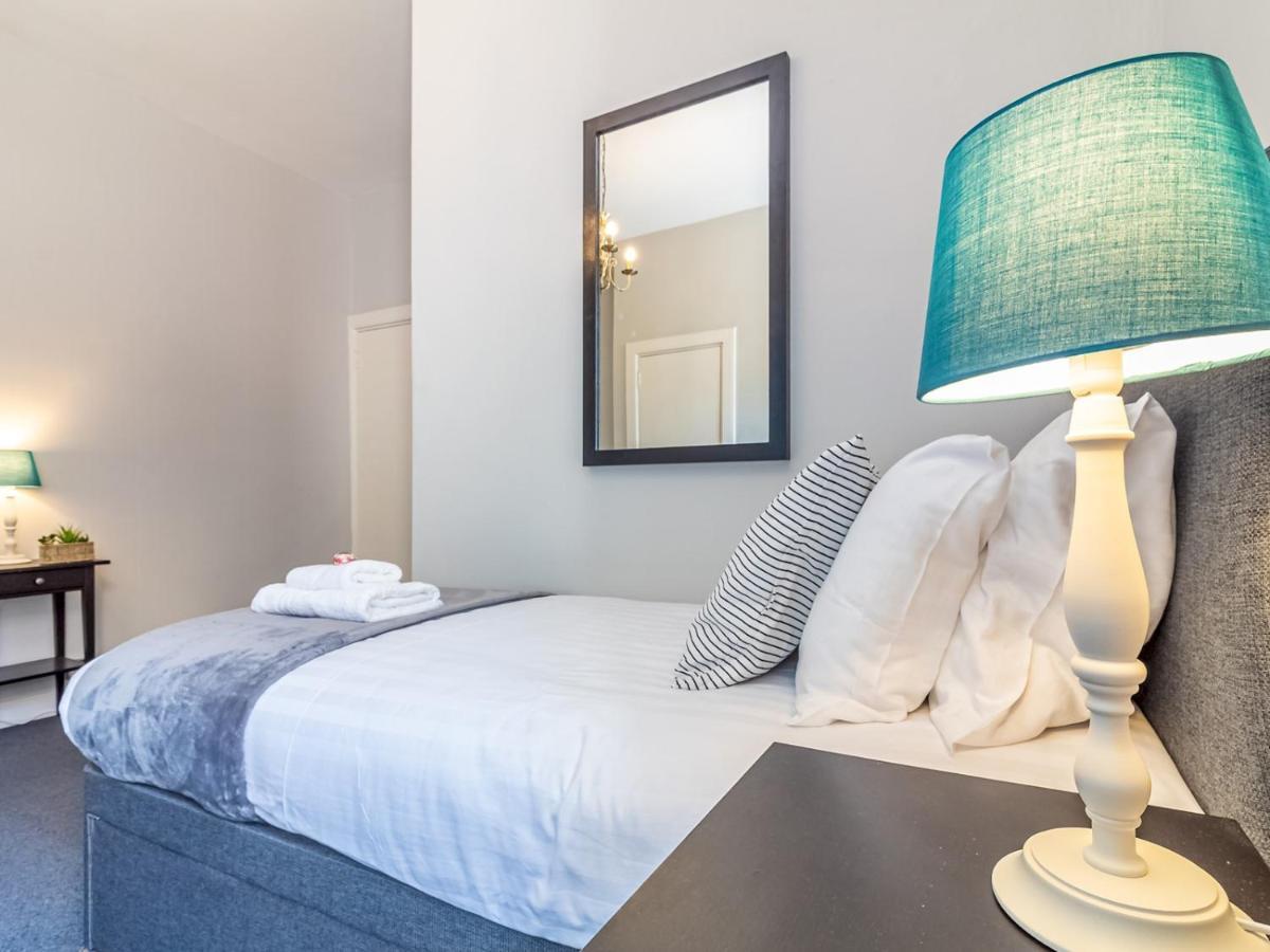 Pass The Keys Spacious And Homely Flat On The Royal Mile EDI Exteriér fotografie