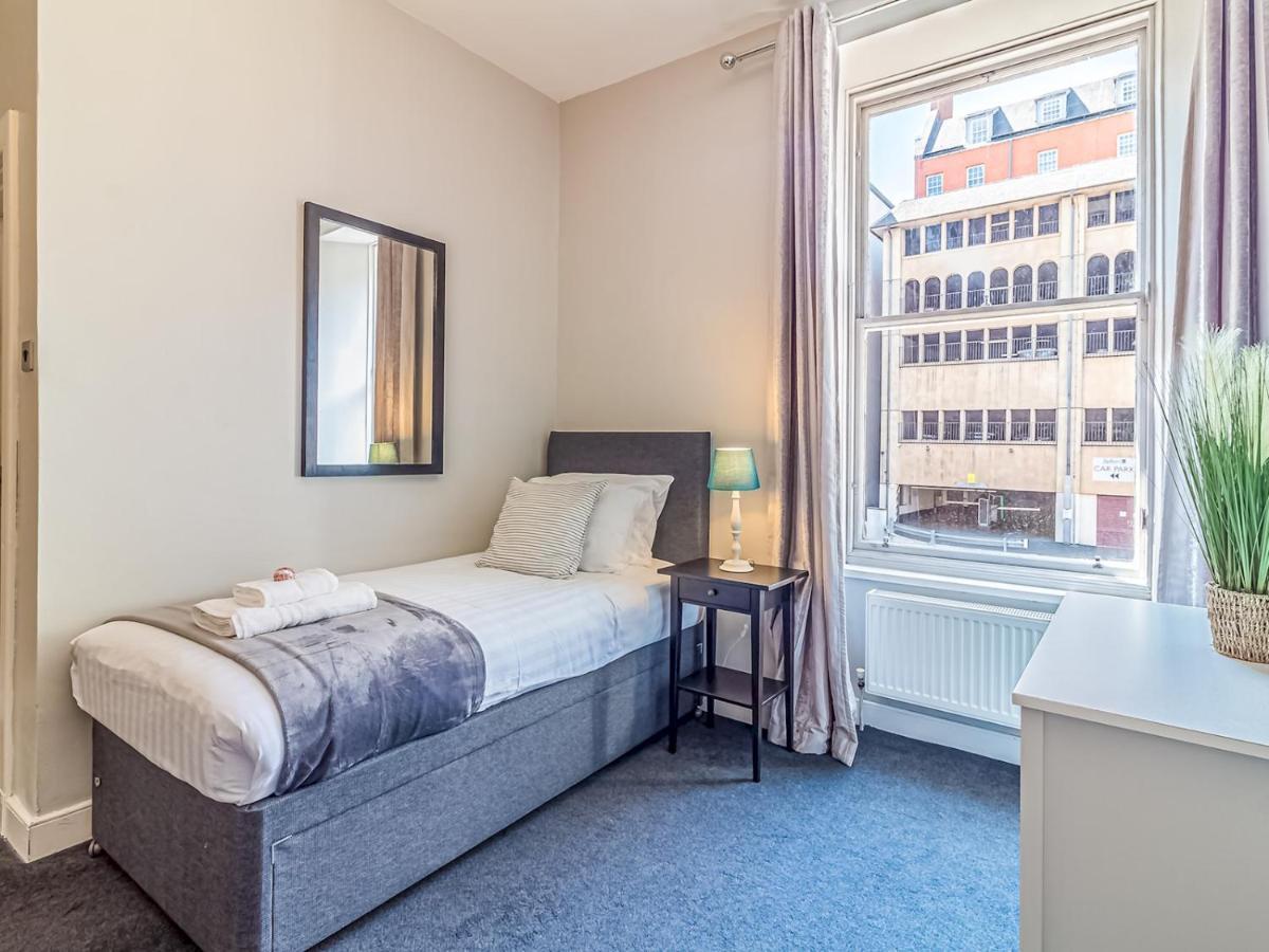 Pass The Keys Spacious And Homely Flat On The Royal Mile EDI Exteriér fotografie