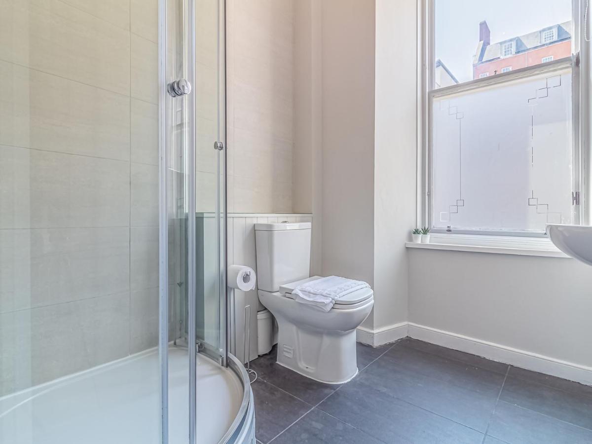 Pass The Keys Spacious And Homely Flat On The Royal Mile EDI Exteriér fotografie