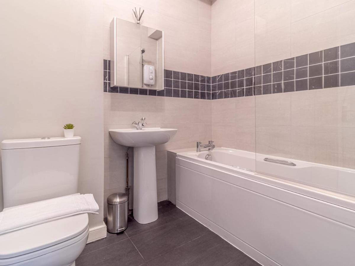 Pass The Keys Spacious And Homely Flat On The Royal Mile EDI Exteriér fotografie