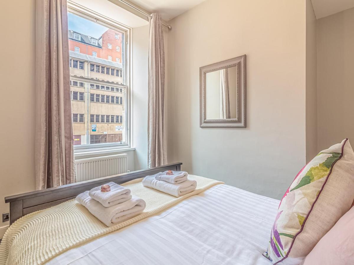 Pass The Keys Spacious And Homely Flat On The Royal Mile EDI Exteriér fotografie